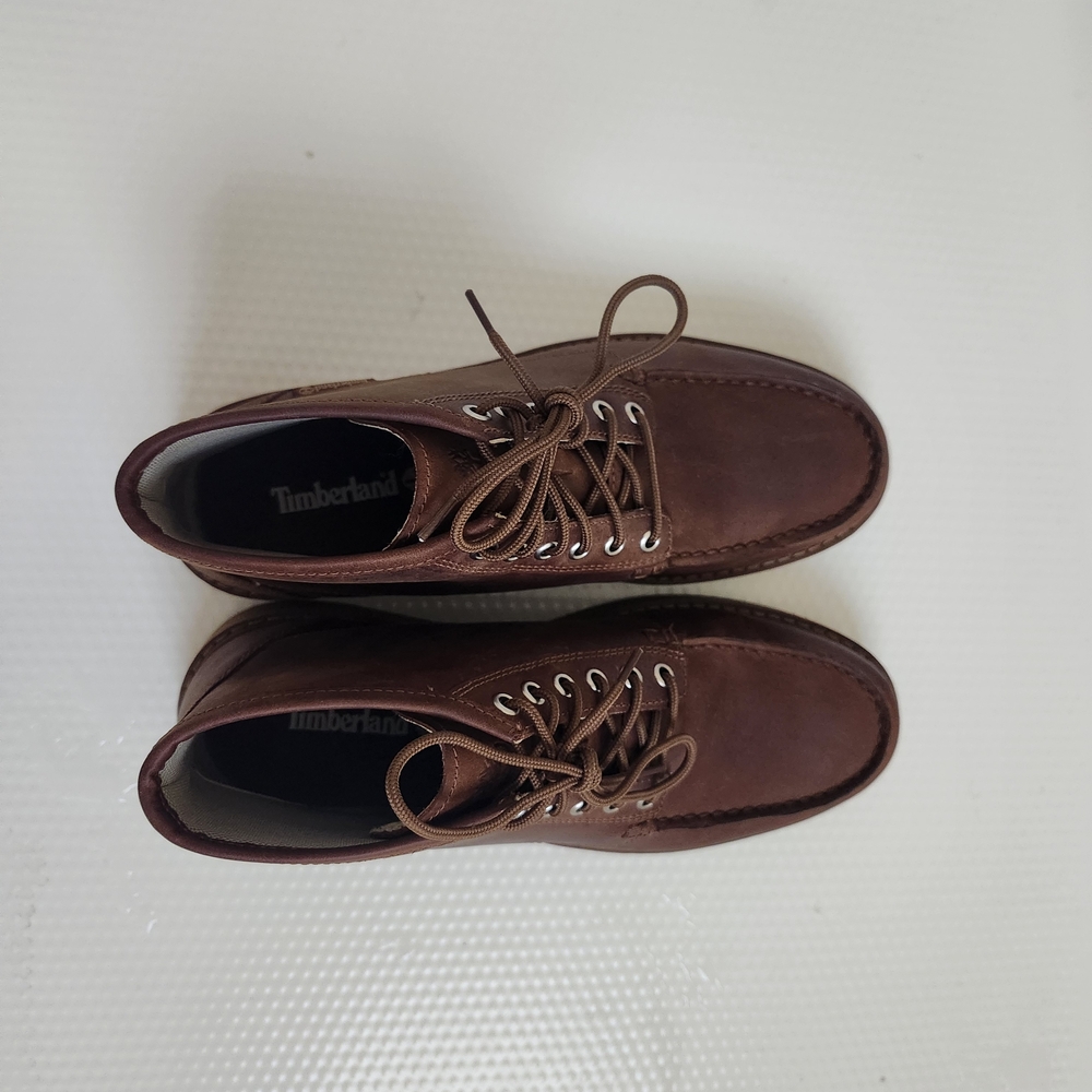 Like New Sz 41.5 / W10.5 / M8 Timberlands